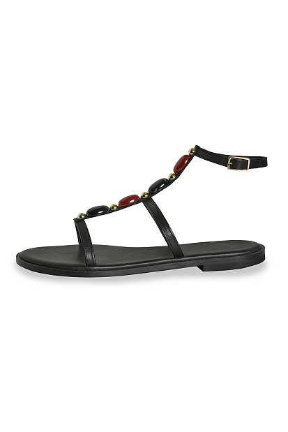 Leather sandal with decorative stones