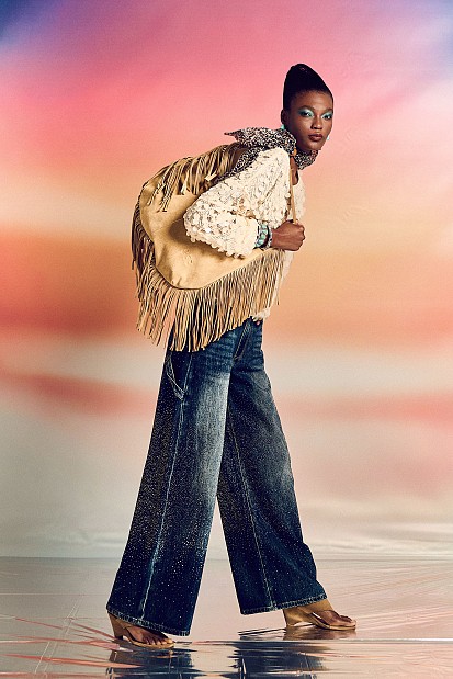 Fringed shoulder bag