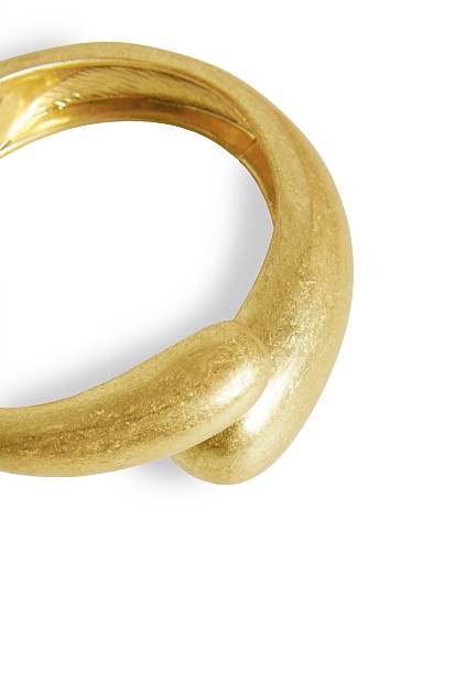 Irregular metal bracelet