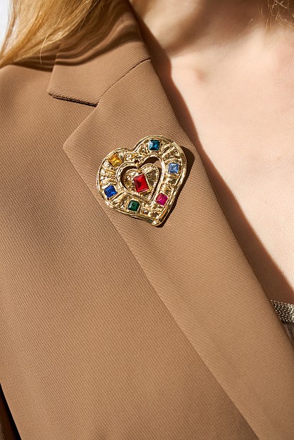 Heart shape pin