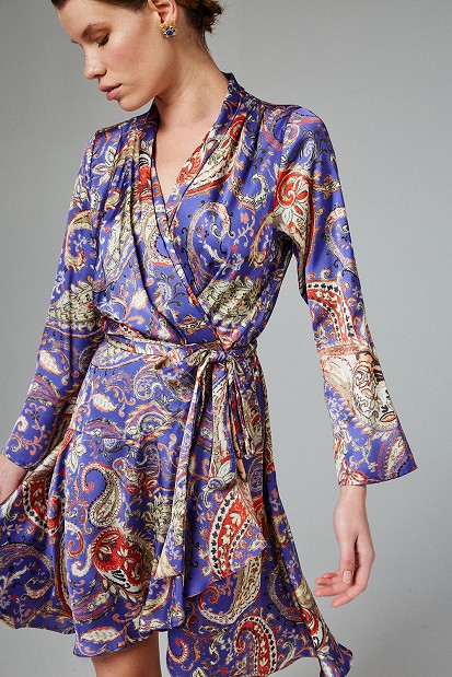 Κρουαζέ φόρεμα με σχέδιο λαχούρια