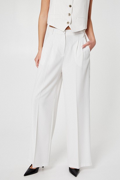 Highwaisted striped trousers