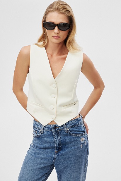 Crop vest with buttons