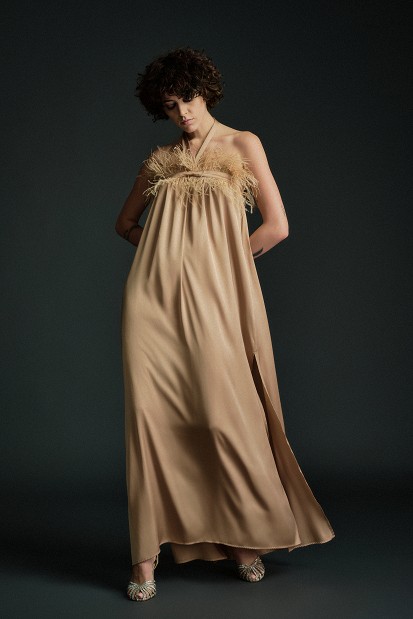 Μάξι σατέν φόρεμα με φτερά - Gold Label