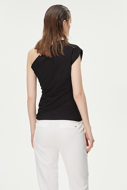 One-shoulder blouse