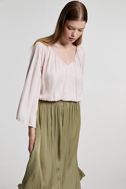 Blouse with flare sleeves 3/4