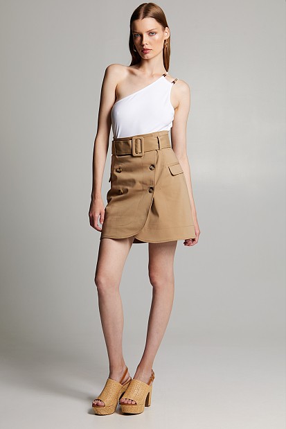 Highwaisted skirt with belt