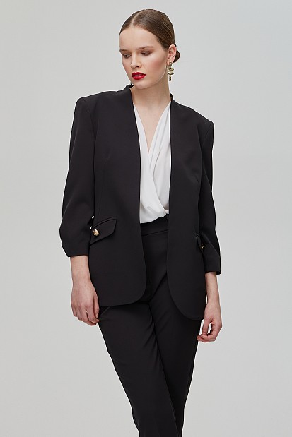 Fitted blazer with 3/4 sleeves