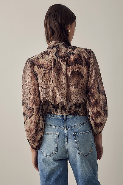 Animal print tailored-waist blouse
