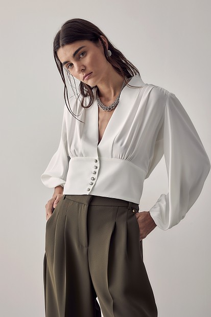 Tailored-waist long sleeves blouse