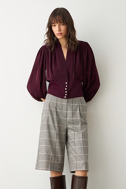 Tailored-waist long sleeves blouse