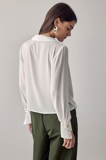 Wrap blouse with chain