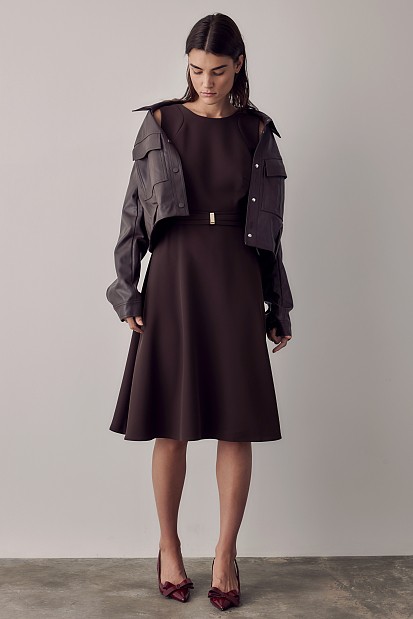 Midi sleeveless dress with belt