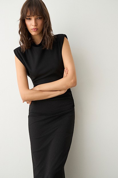 Μίντι εφαρμοστό φόρεμα με στρας