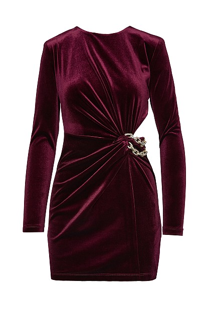 Rochie scurtă cu aspect catifelat și decupaj
