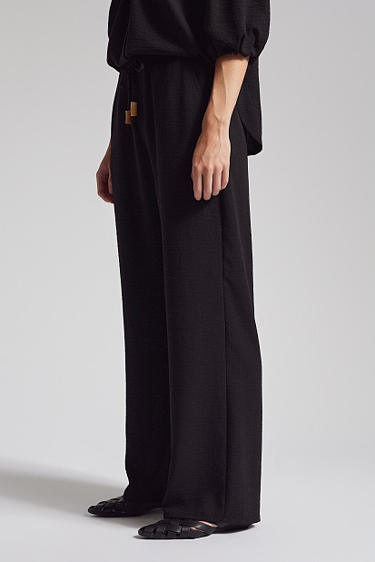 Παντελόνα με λάστιχο στην μέση