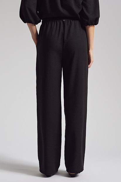 Παντελόνα με λάστιχο στην μέση