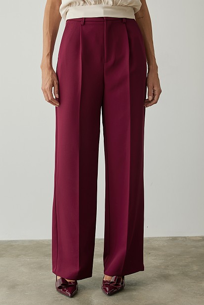 Pantaloni drepți