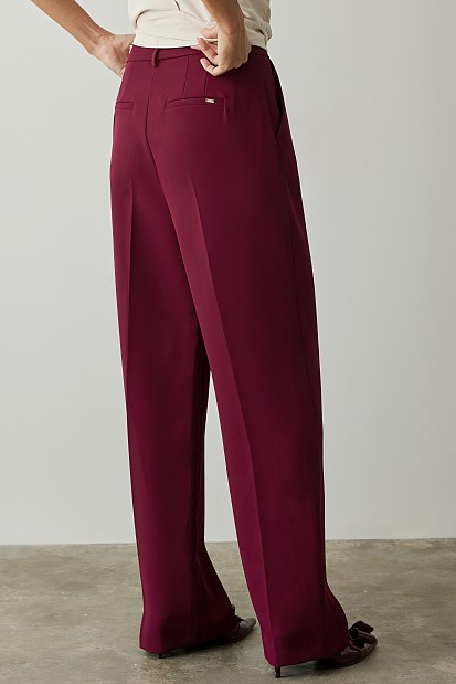 Pantaloni drepți