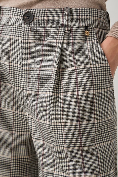 Plaid trouers with pleats