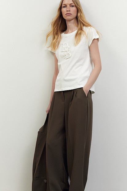 Παντελόνι με πιέτες και λάστιχο