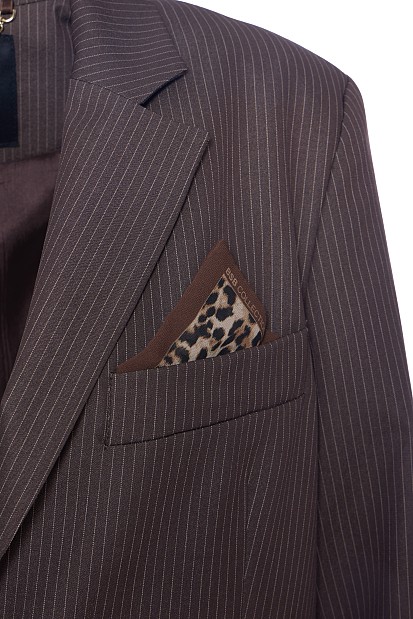 Ριγέ σακάκι με μαντήλι