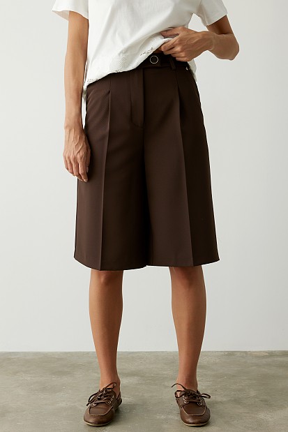 Βερμούδα με πιέτα