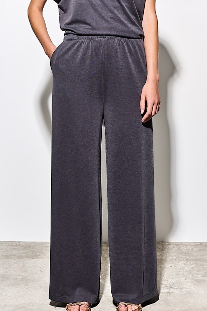 Pants with elasticated waist