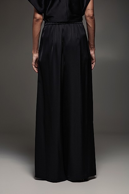 Σατέν παντελόνα με πιέτες - Gold label