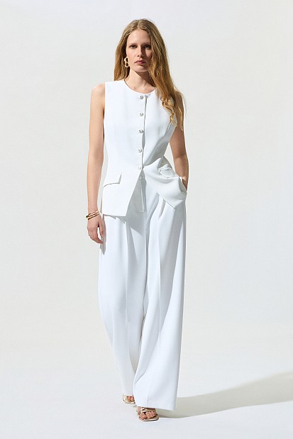 Crepe trousers with pleats