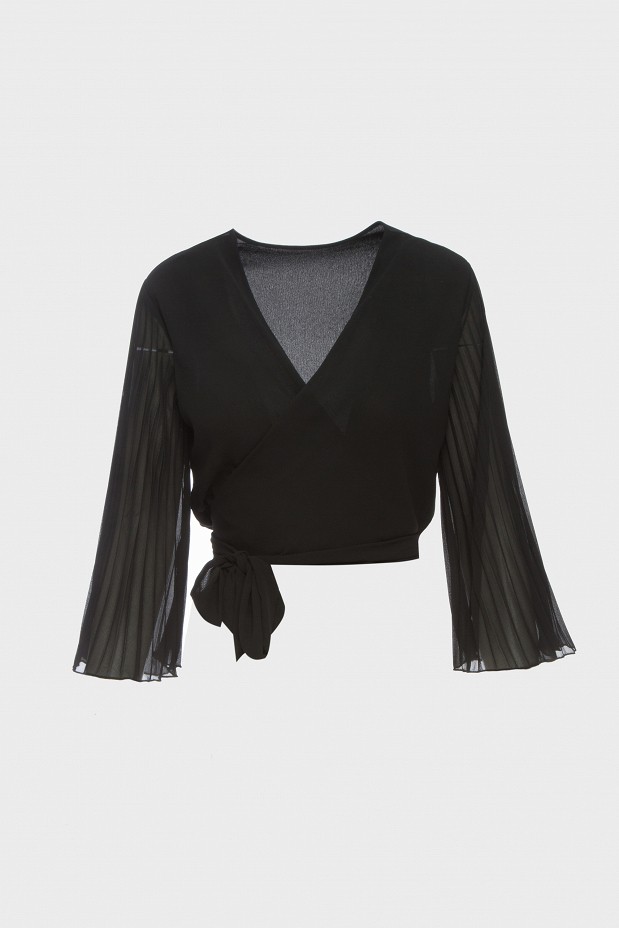 Crop top with pleated sleeves