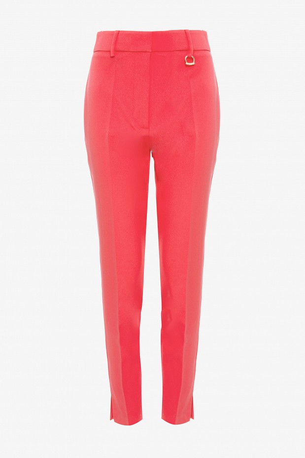 Cigarette trousers with slit