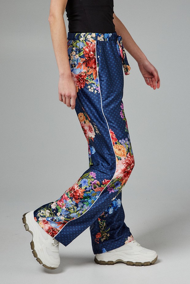 Wide leg floral trousers in satin touch