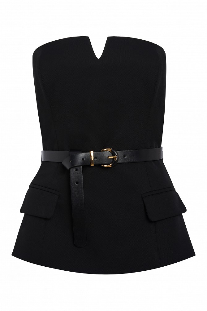 Srapless top with belt