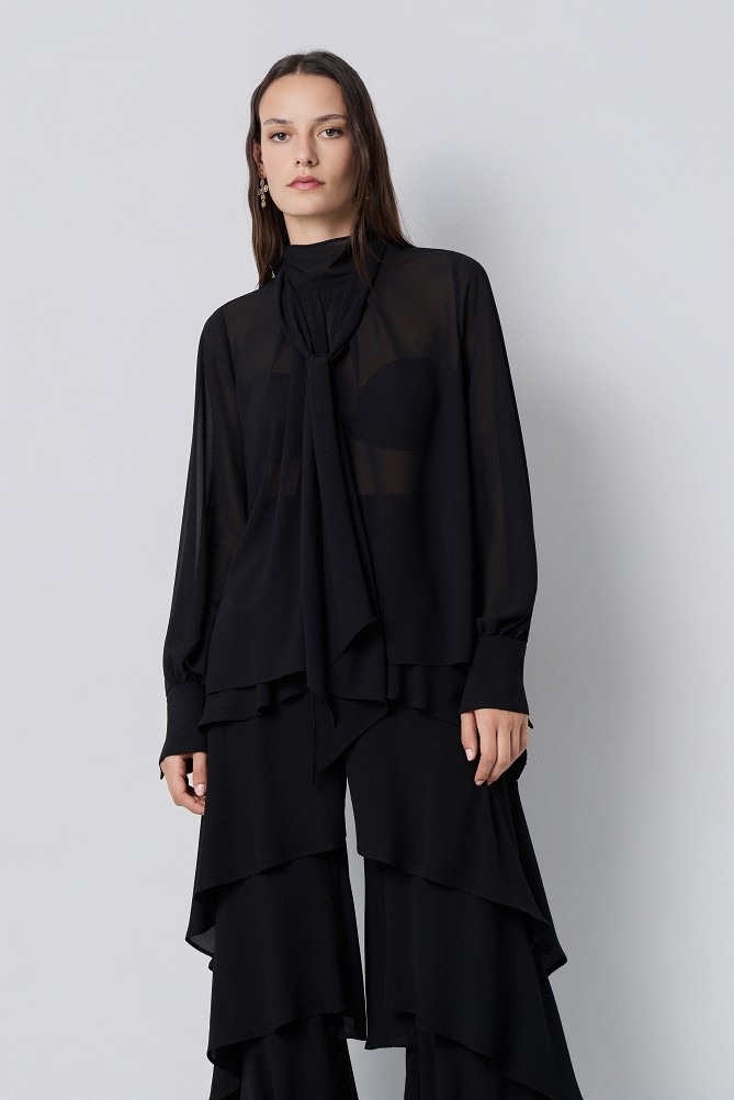 Muslin blouse with a tie-neck detail