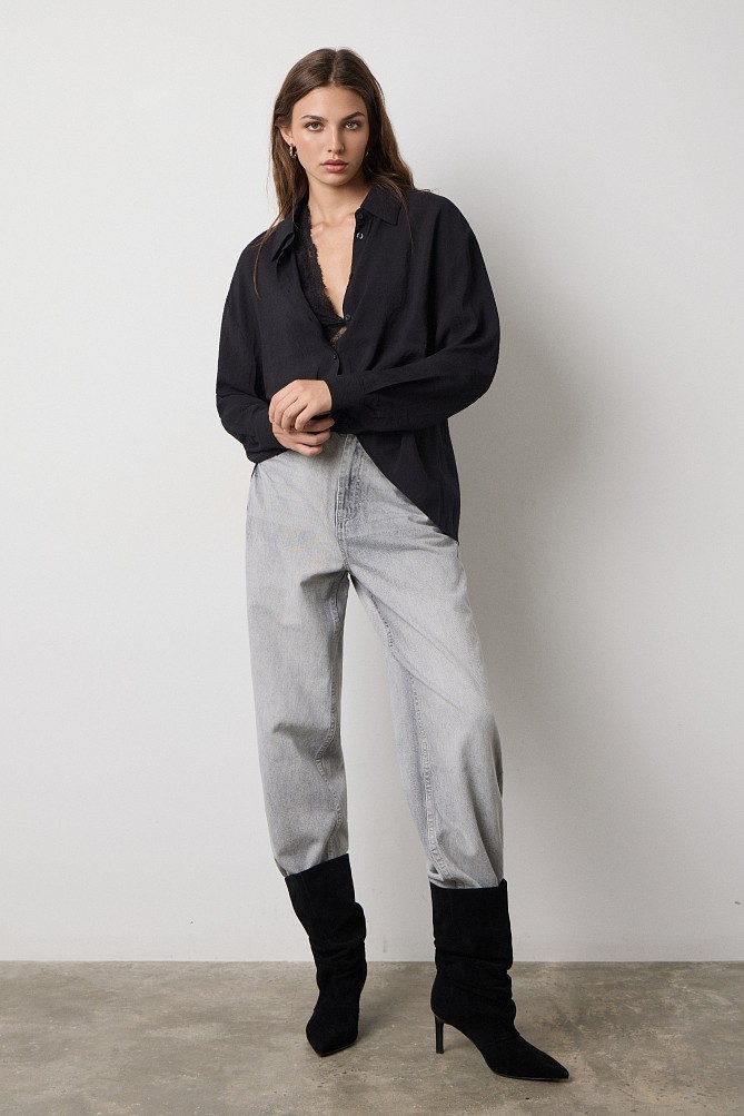 Crepe shirt with a lace top