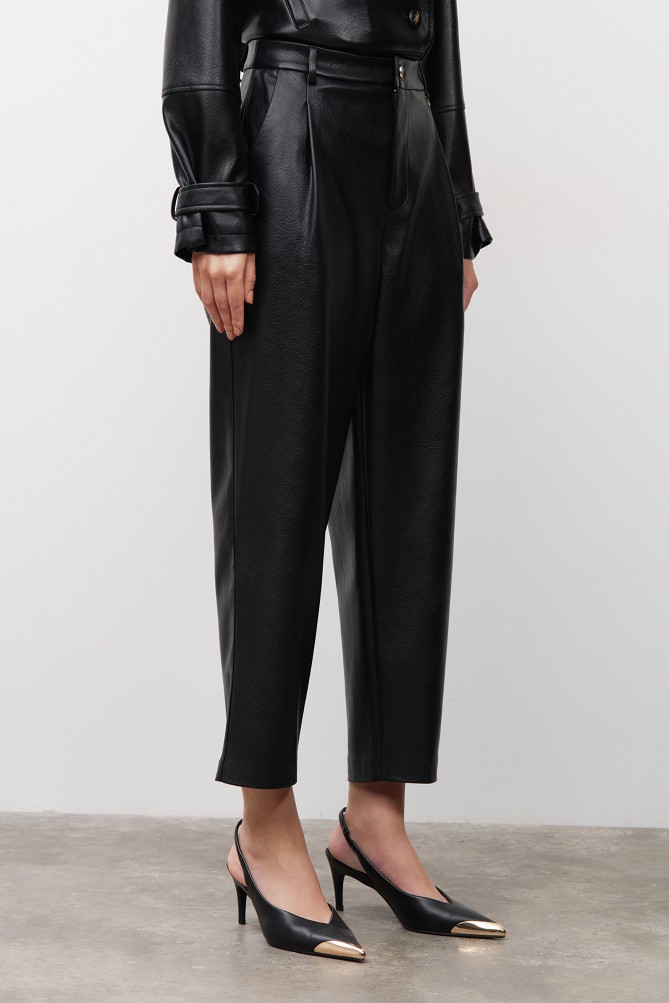 Leather-look barrel-leg trousers