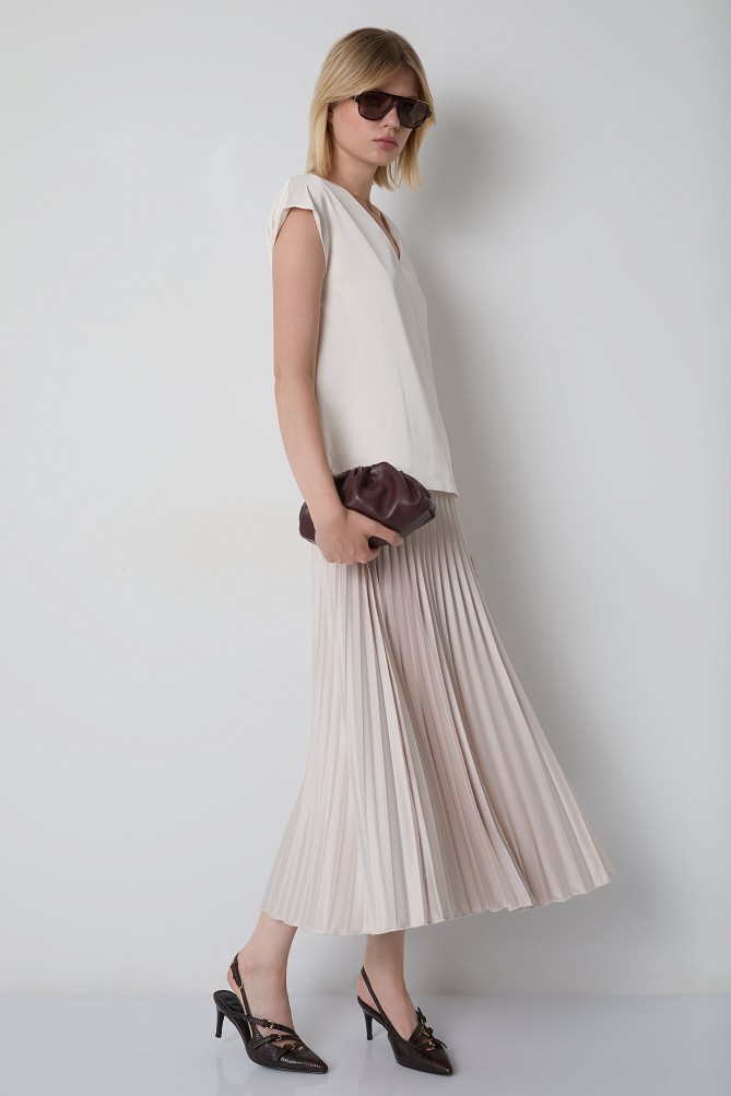 Midi pleated skirt