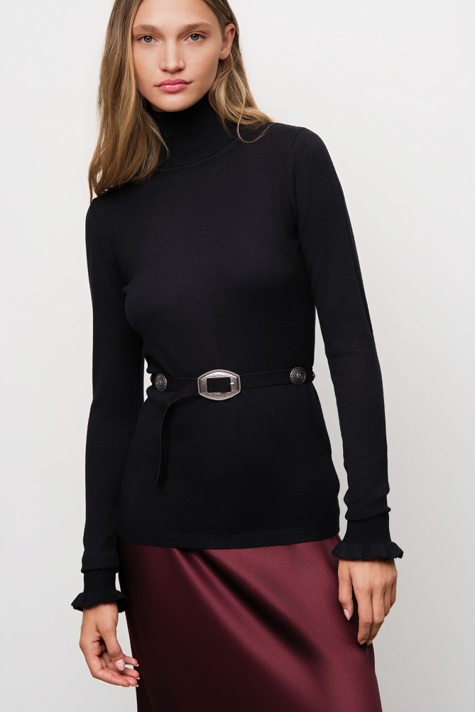 Basic turtleneck with ruffle sleeve details