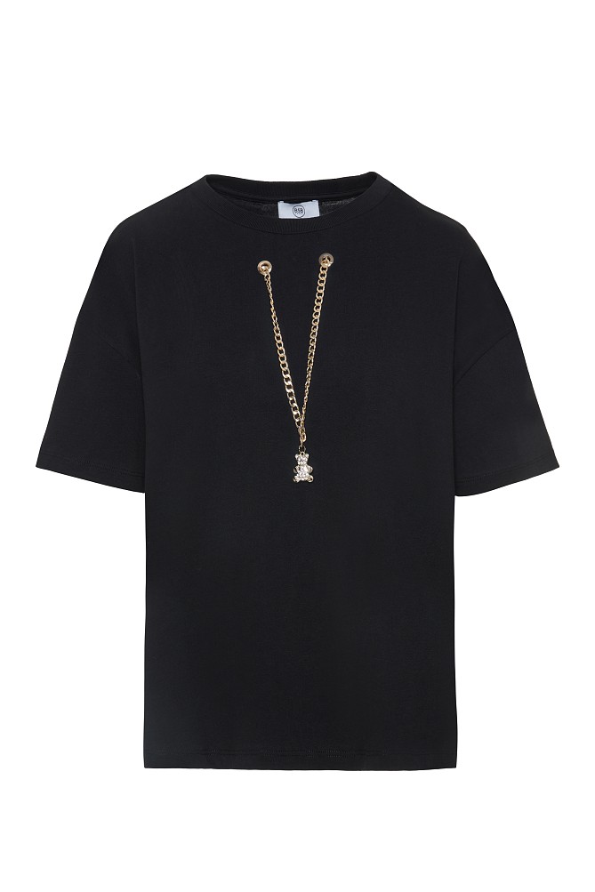 Blusa con una cadena colgante decorativa