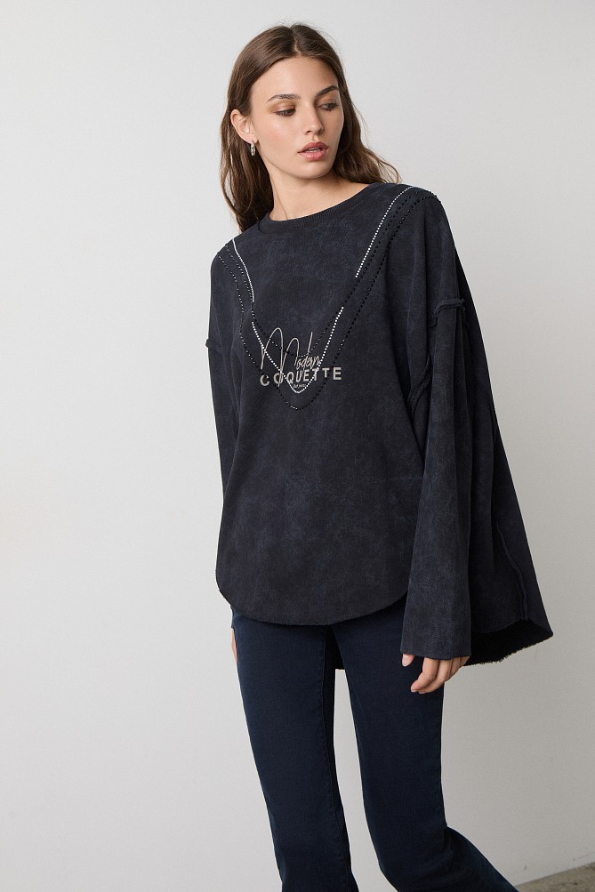 Sweatshirt with a printed design