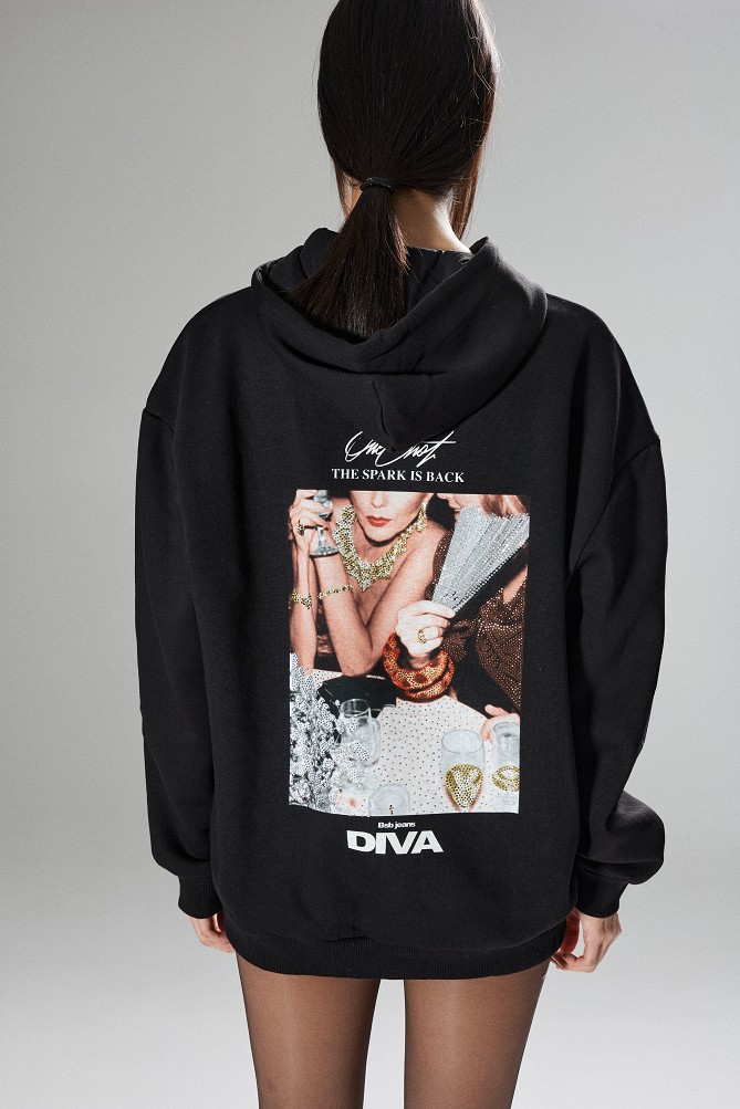Oversized hooded sweatshirt with a back print