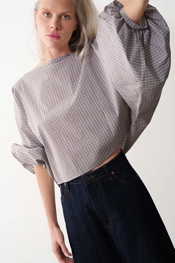 Striped balloon sleeve blouse