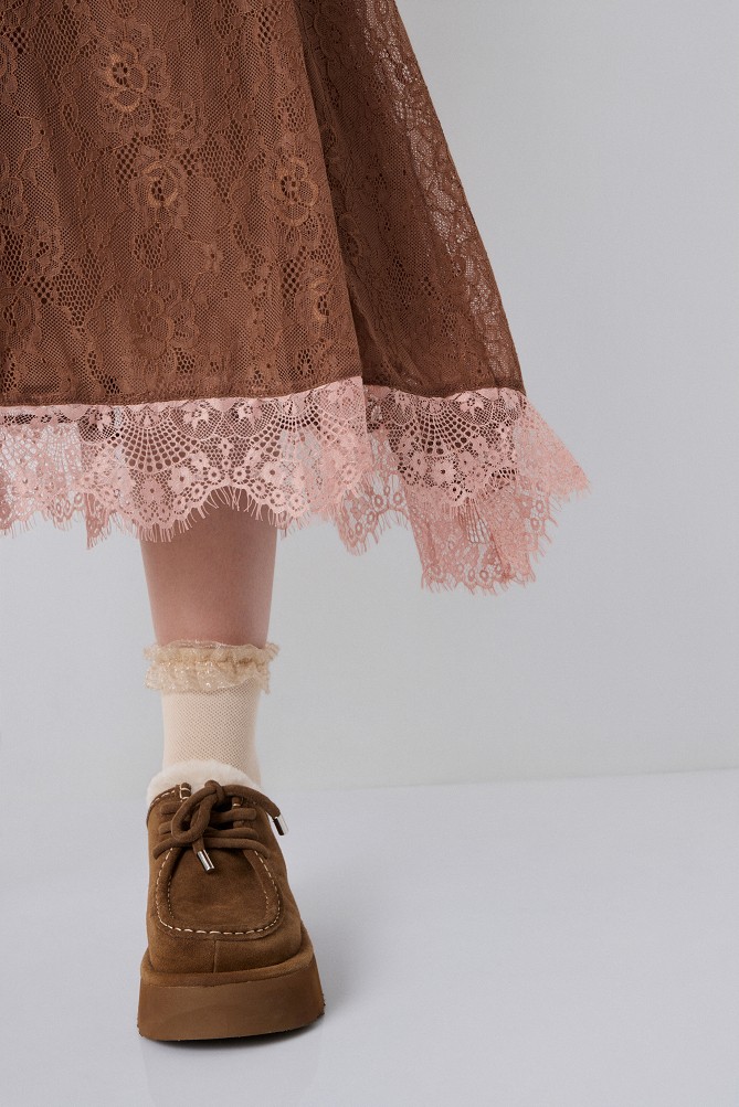 Midi lace skirt