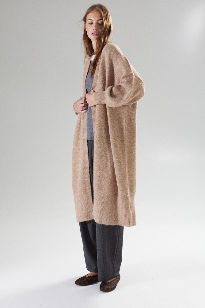 Maxi knitted cardigan