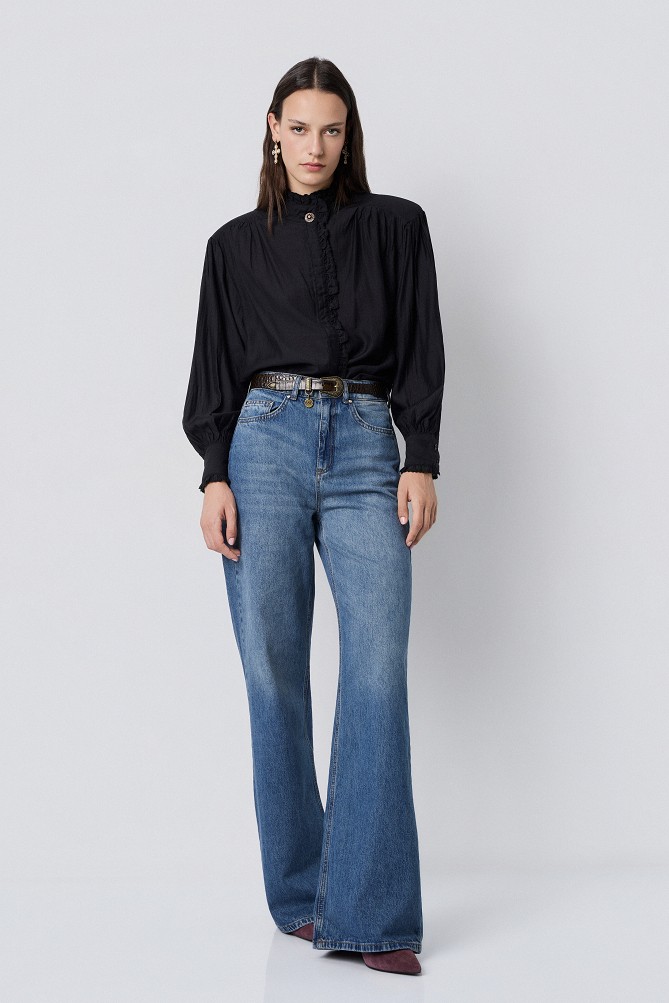 Shirt with lace detailing