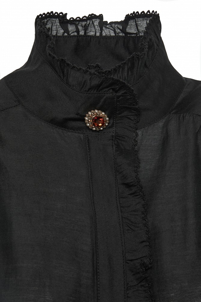 Shirt with lace detailing