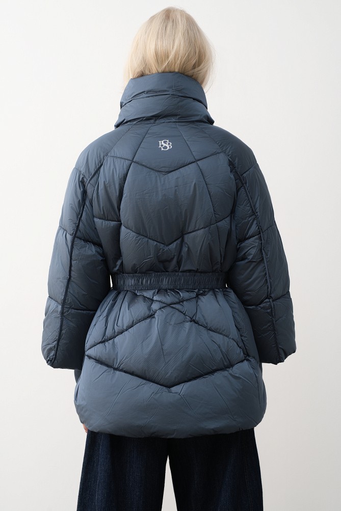 Puffer jacket with ribbed sleeves