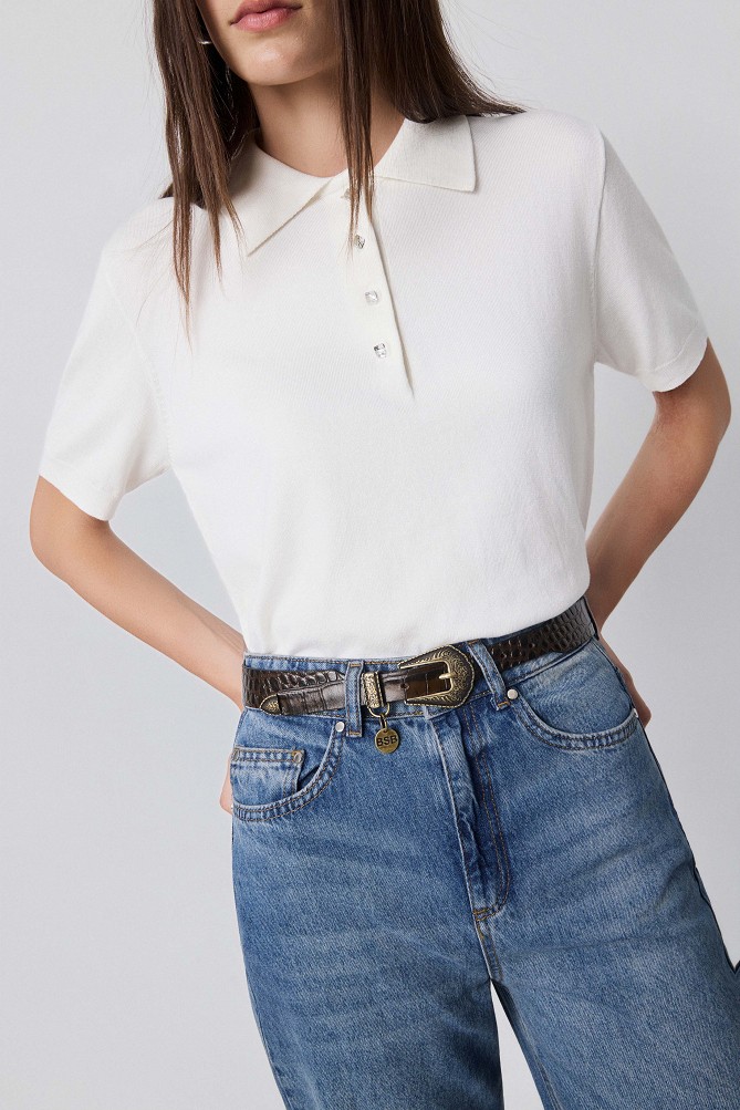 Leather belt with metal details