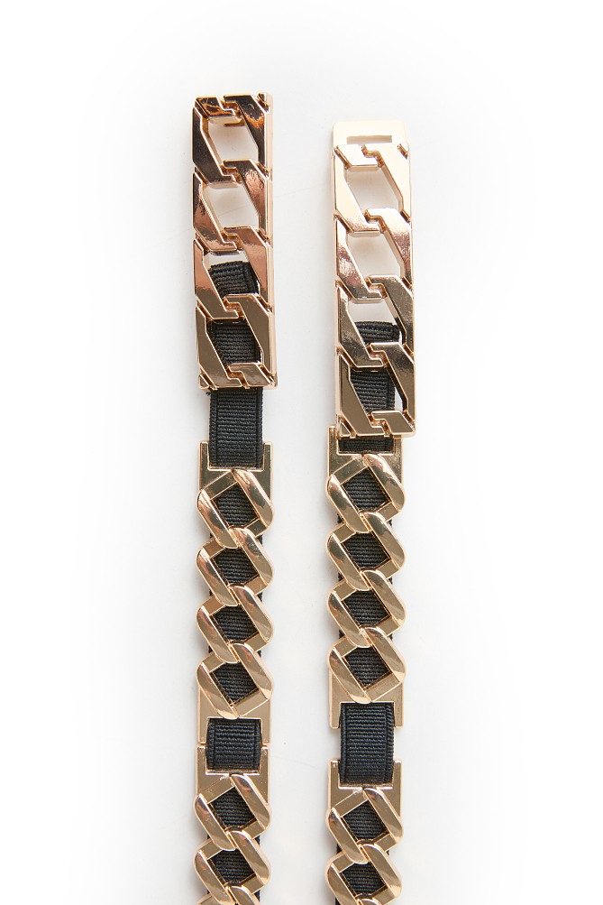 Elastic belt with metal details